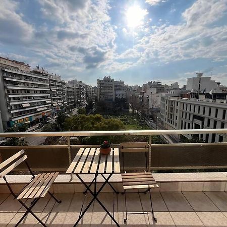 Maria'S Sunlit Apartment Пирея Екстериор снимка